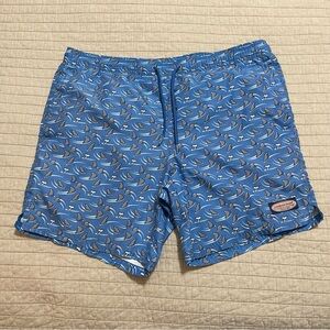 Vineyard Vines Men's Shark Week Circling Shark Chappy Trunks Size Small